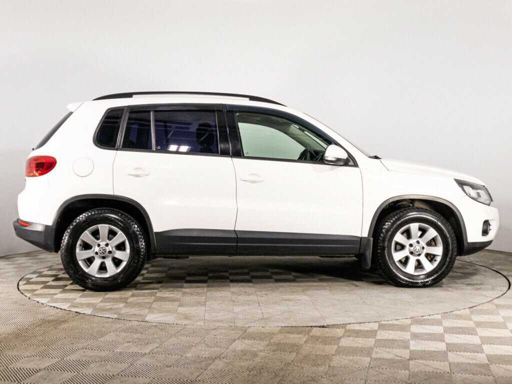 Купить Volkswagen Tiguan с пробегом. Фото: #3