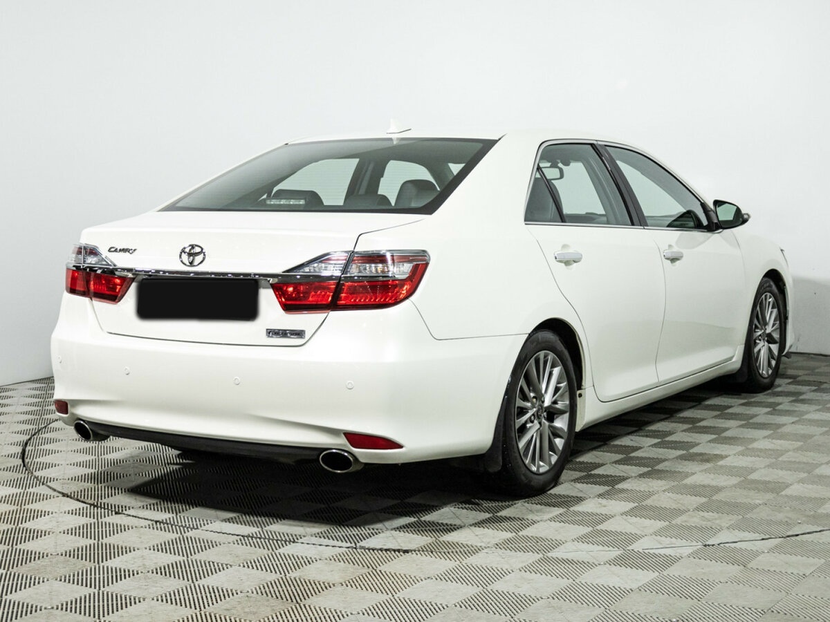 Купить Toyota Camry с пробегом. Фото: #4
