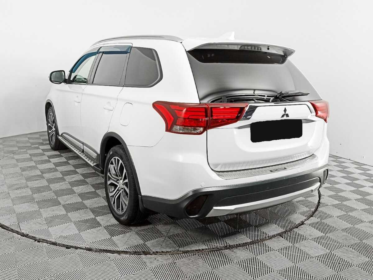 Купить Mitsubishi Outlander с пробегом. Фото: #6