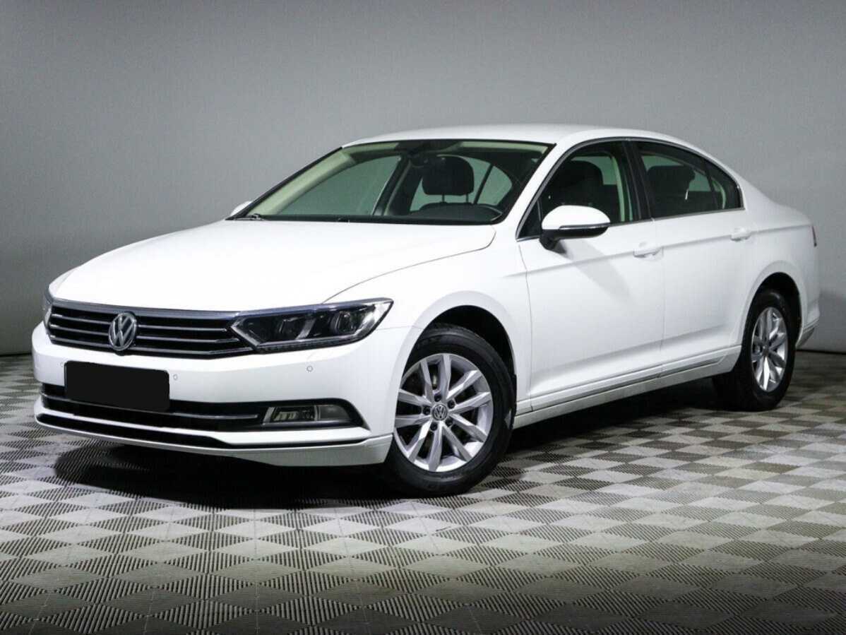 Купить Volkswagen Passat с пробегом. Посмотреть фото