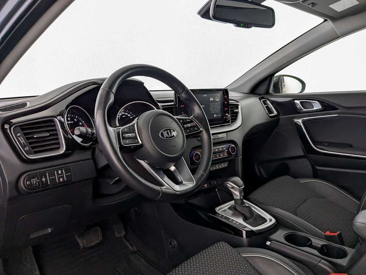 Купить Kia Ceed с пробегом. Фото: #13