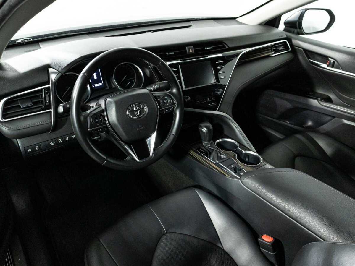 Купить Toyota Camry с пробегом. Фото: #10