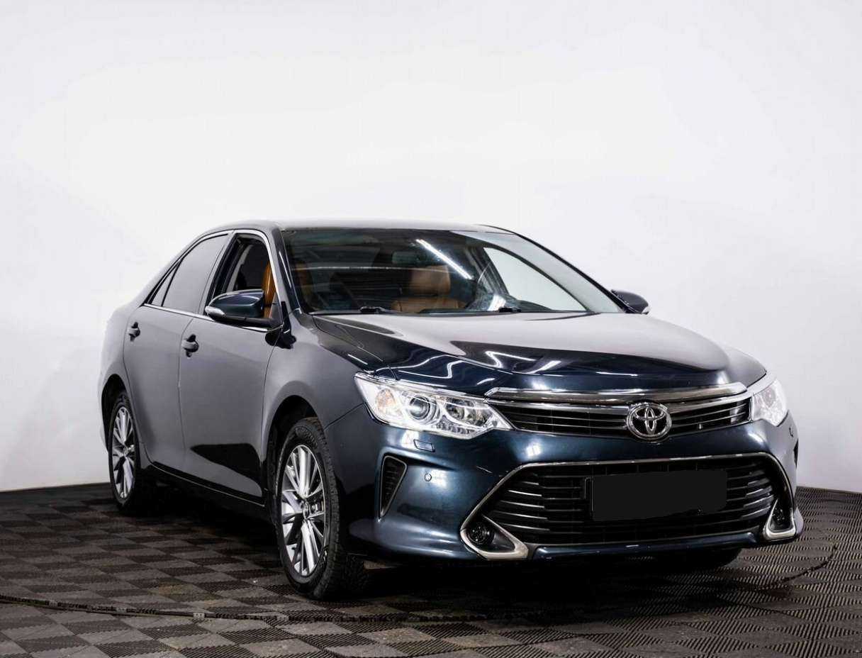 Купить Toyota Camry с пробегом. Фото: #2