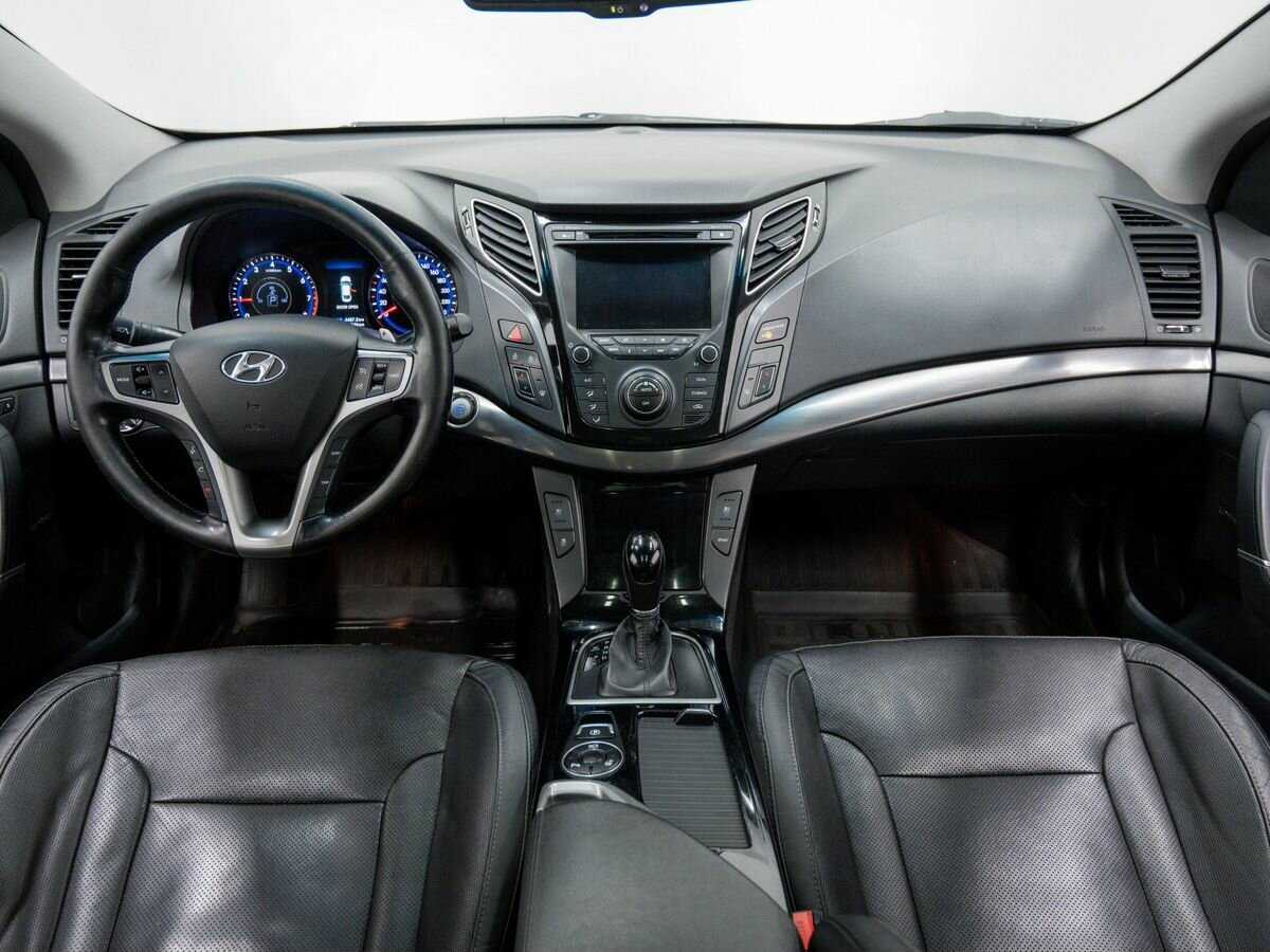 Купить Hyundai i40 с пробегом. Фото: #9