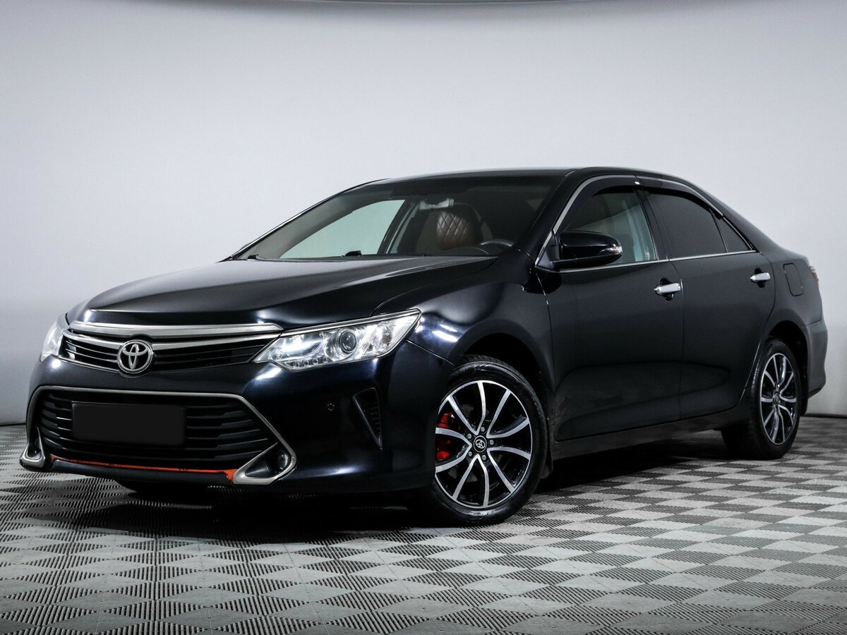 Купить Toyota Camry с пробегом. Посмотреть фото