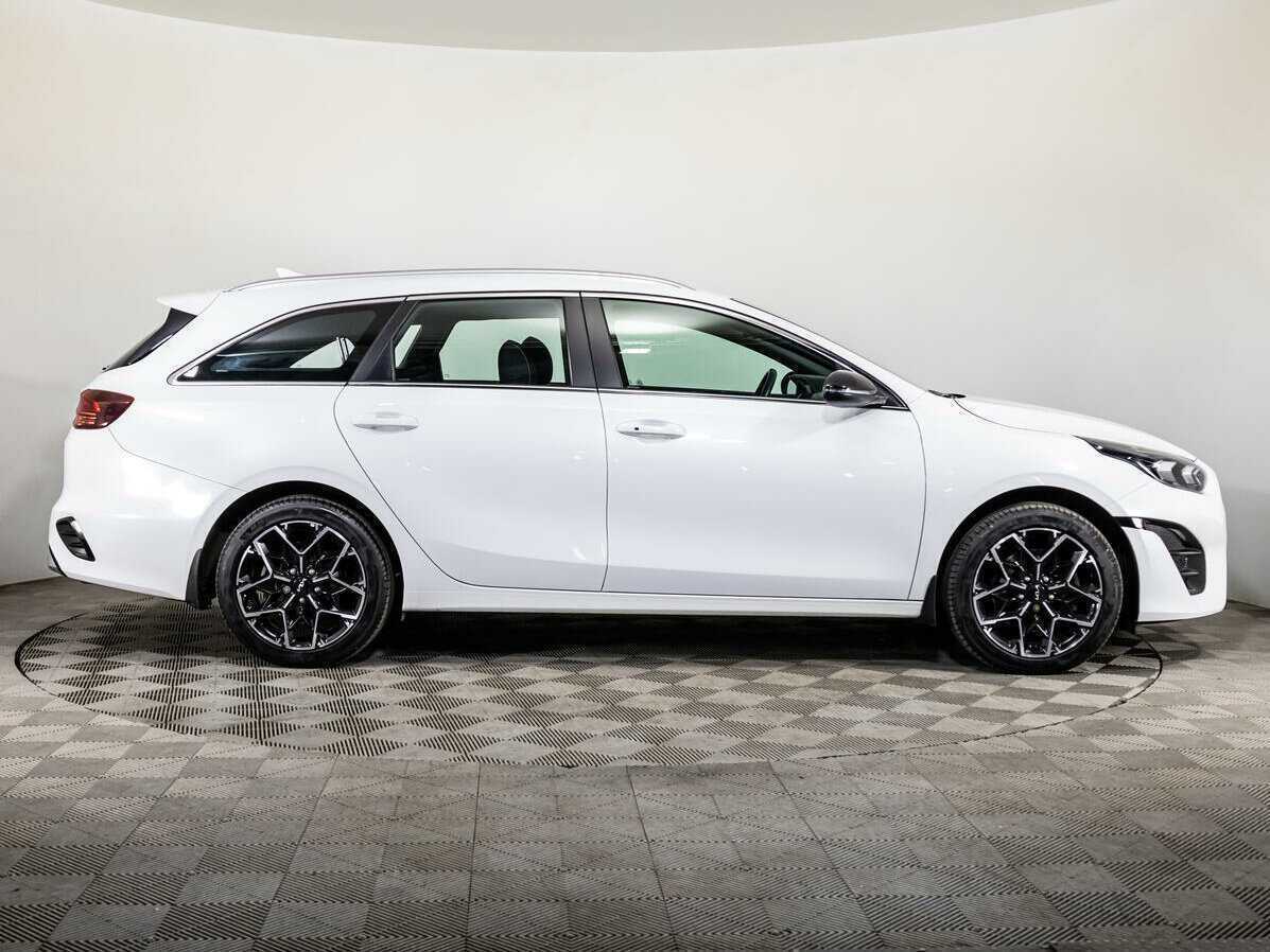Купить Kia Ceed с пробегом. Фото: #3