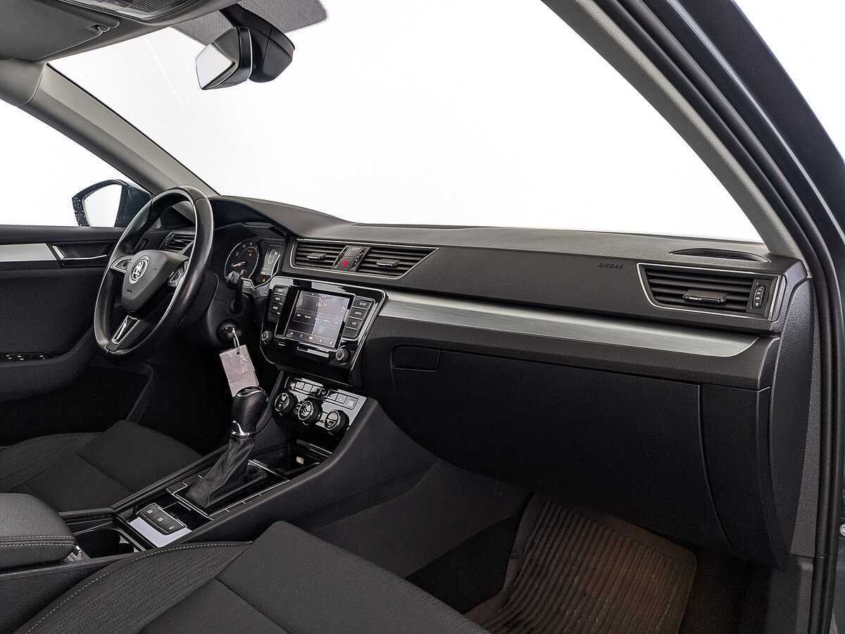 Купить Skoda Superb с пробегом. Фото: #12