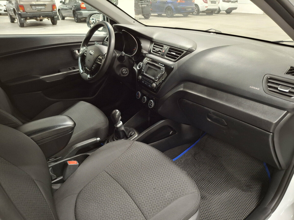 Купить Kia Rio с пробегом. Фото: #10