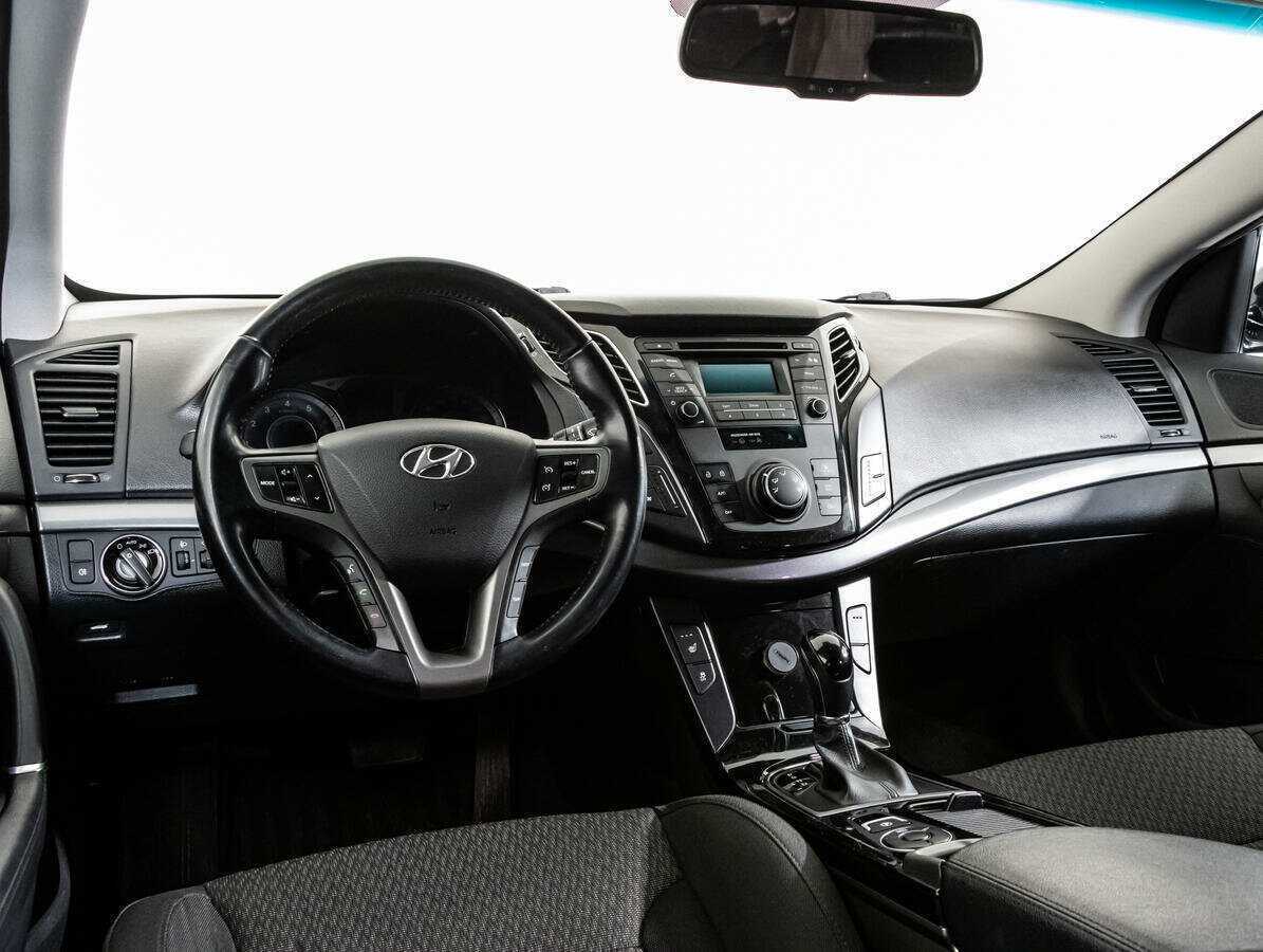 Купить Hyundai i40 с пробегом. Фото: #10