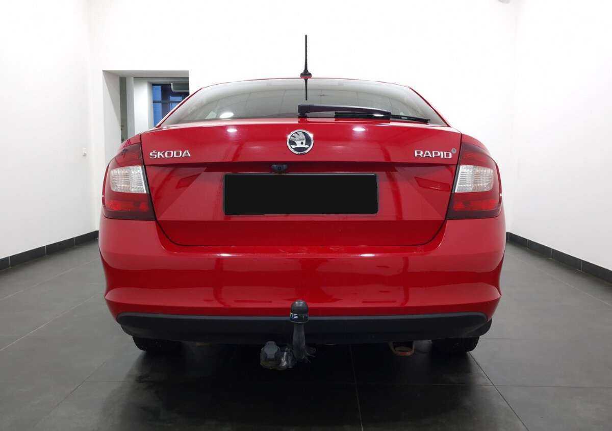 Купить Skoda Rapid с пробегом. Фото: #2