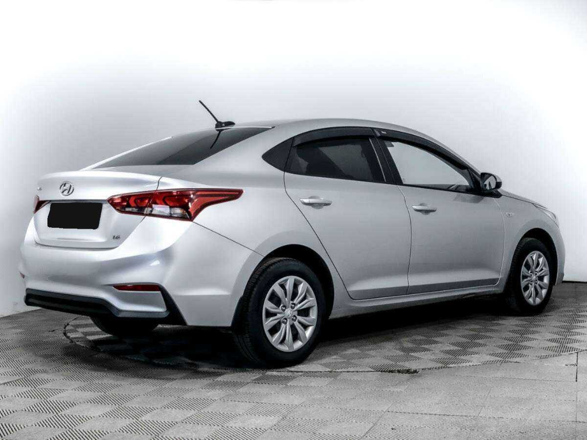 Купить Hyundai Solaris с пробегом. Фото: #3