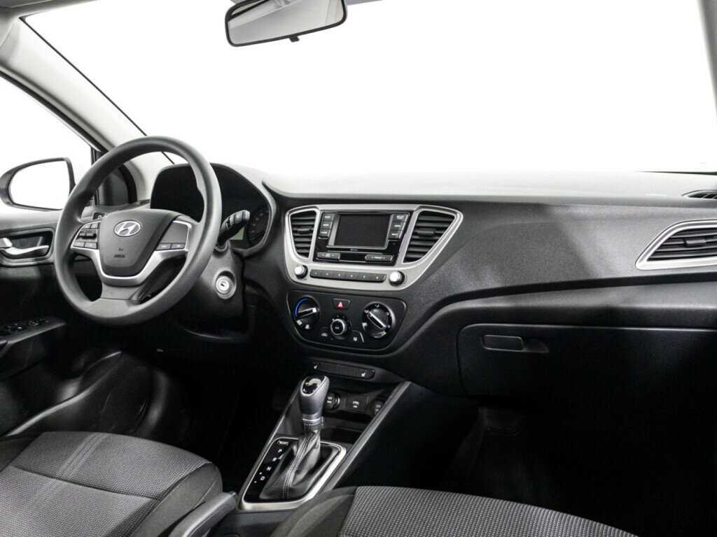 Купить Hyundai Solaris с пробегом. Фото: #8