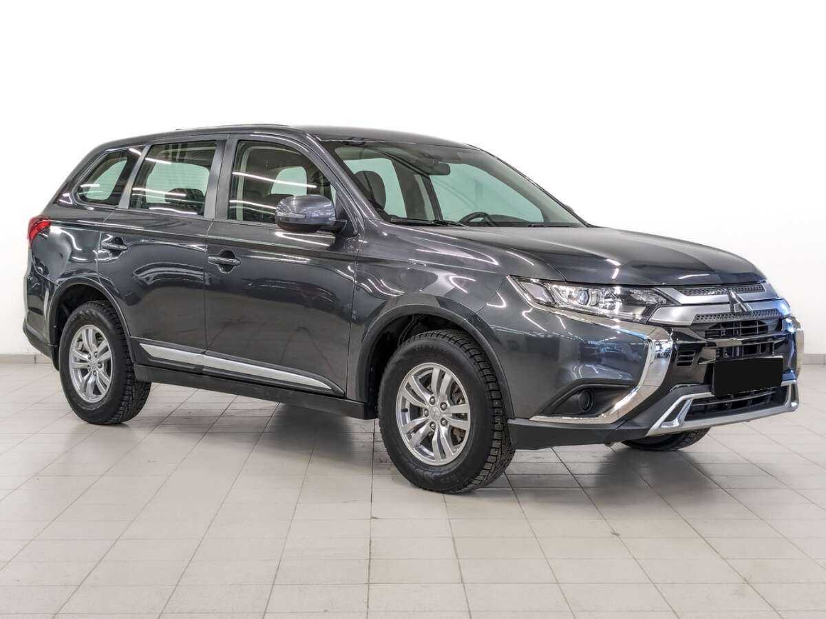 Купить Mitsubishi Outlander с пробегом. Фото: #2