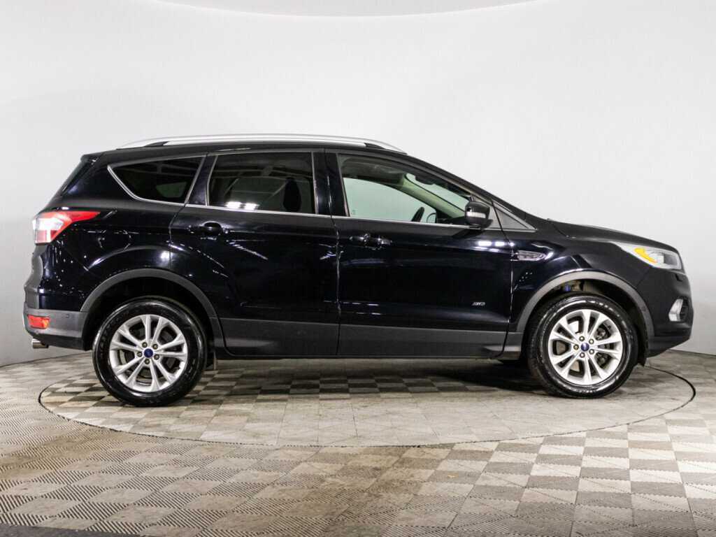 Купить Ford Kuga с пробегом. Фото: #3