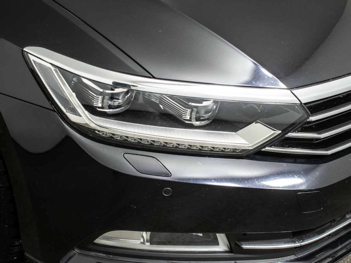 Купить Volkswagen Passat с пробегом. Фото: #14