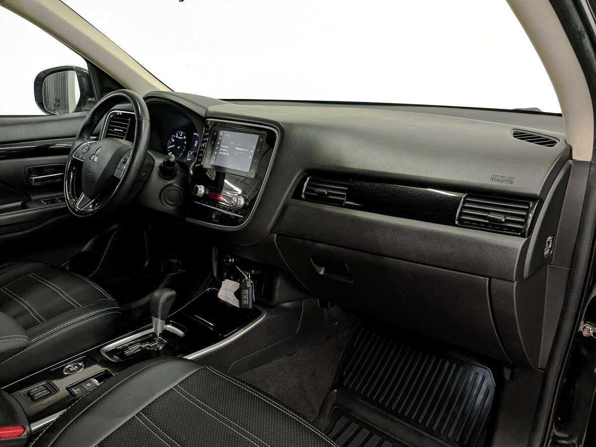 Купить Mitsubishi Outlander с пробегом. Фото: #8