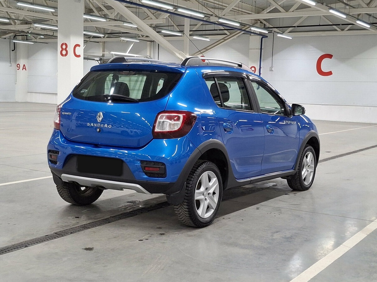Купить Renault Sandero с пробегом. Фото: #4
