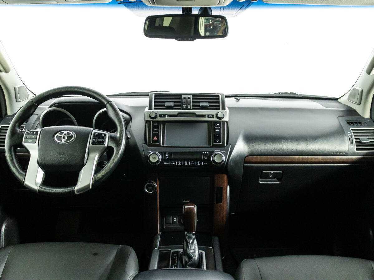 Купить Toyota Land Cruiser Prado с пробегом. Фото: #11