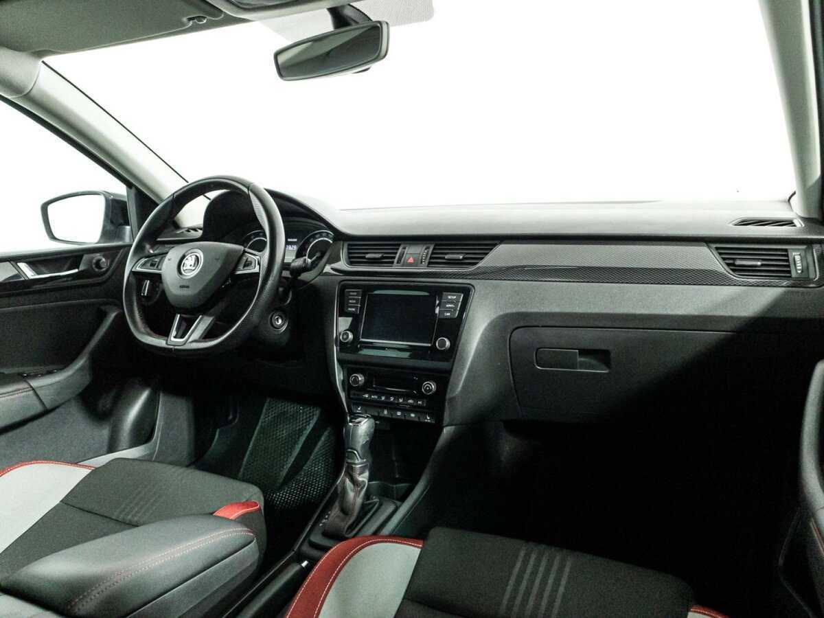 Купить Skoda Rapid с пробегом. Фото: #8