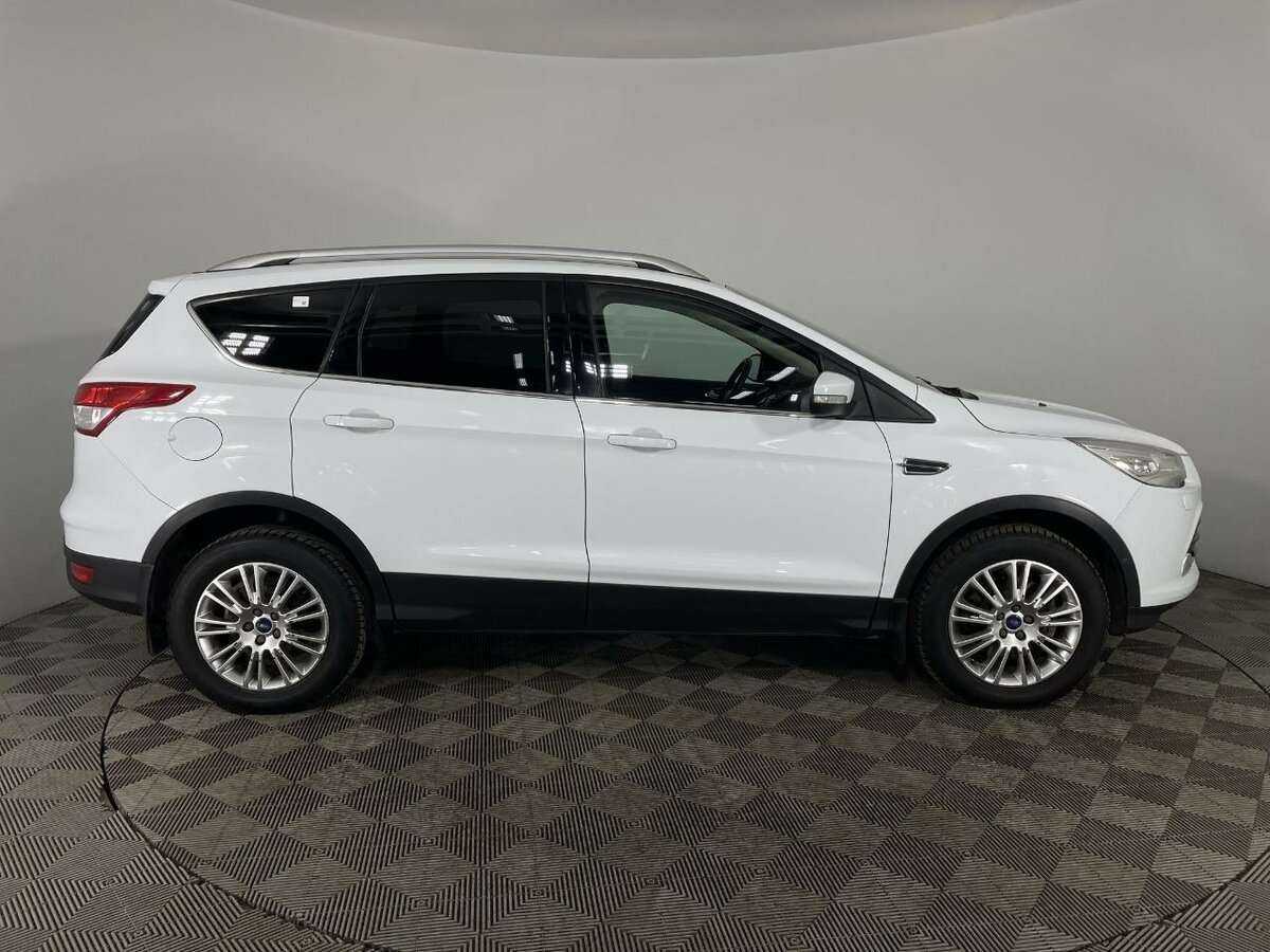 Купить Ford Kuga с пробегом. Фото: #2