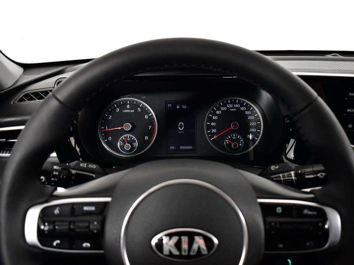 Купить Kia K5 с пробегом. Фото: #10