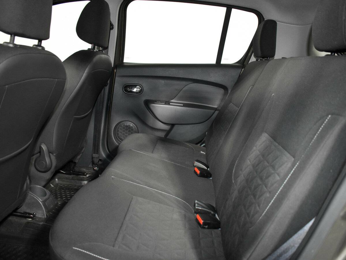 Купить Renault Sandero с пробегом. Фото: #10