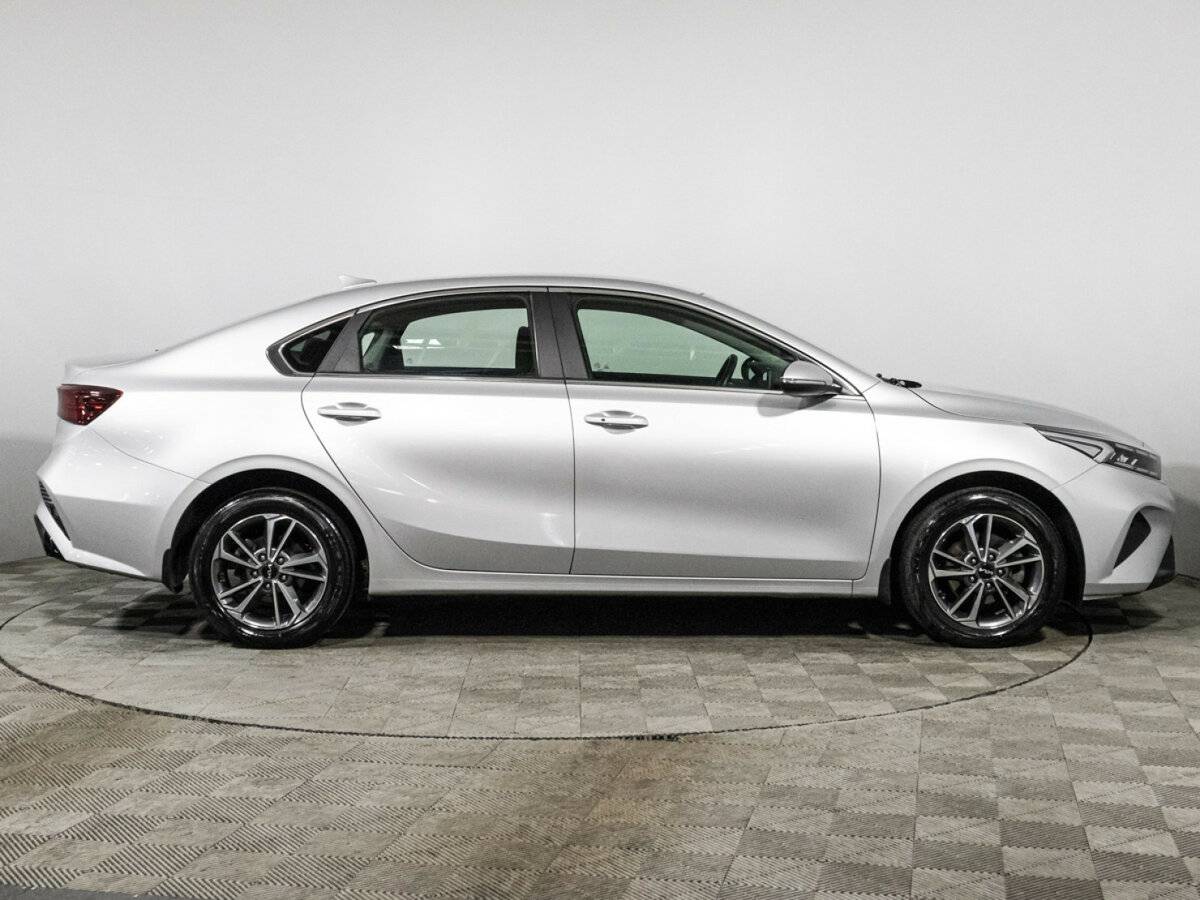 Купить Kia Cerato с пробегом. Фото: #3