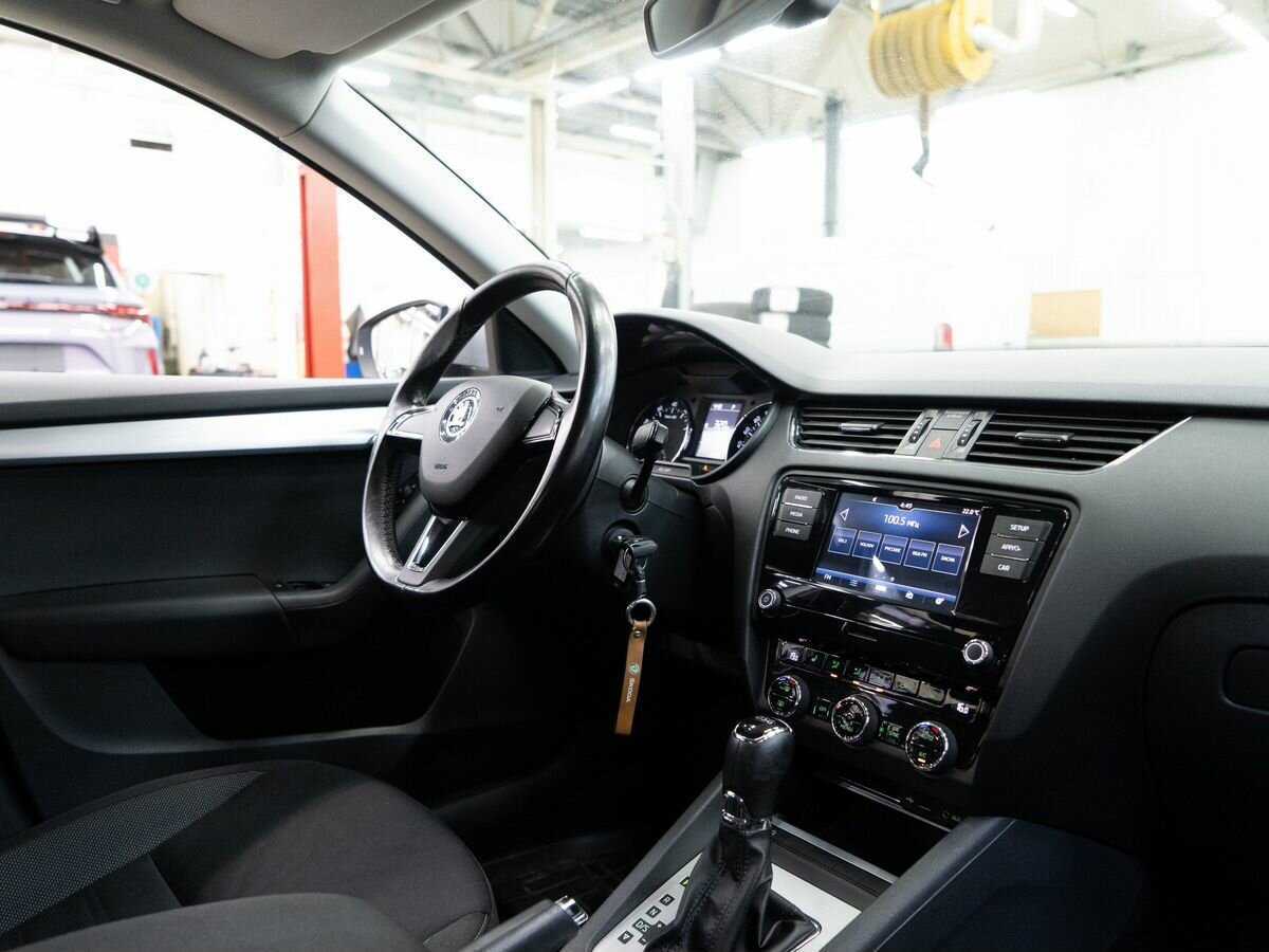 Купить Skoda Octavia с пробегом. Фото: #15