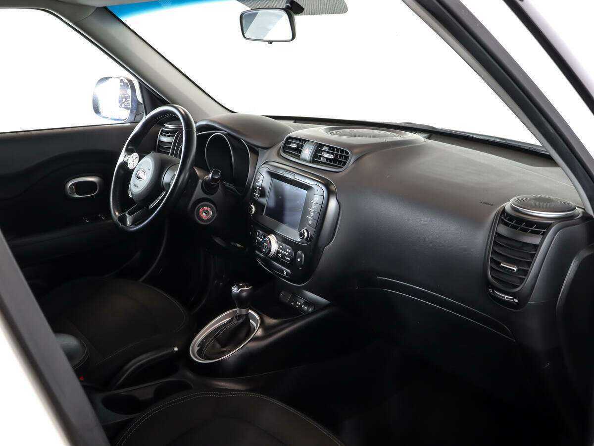 Купить Kia Soul с пробегом. Фото: #7