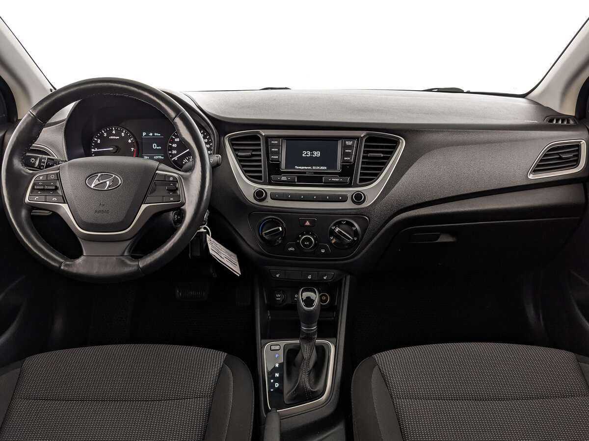 Купить Hyundai Solaris с пробегом. Фото: #13