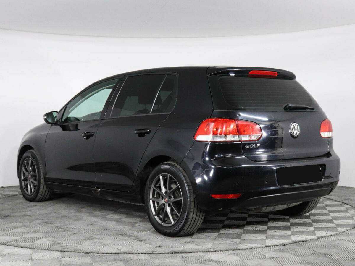 Купить Volkswagen Golf с пробегом. Фото: #3