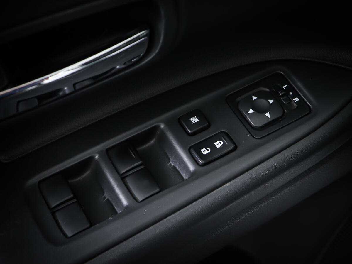 Купить Mitsubishi Outlander с пробегом. Фото: #14