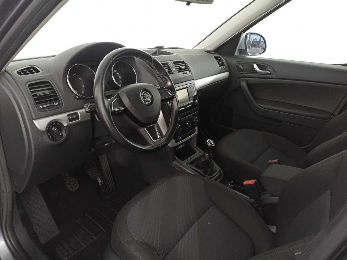 Купить Skoda Yeti с пробегом. Фото: #15