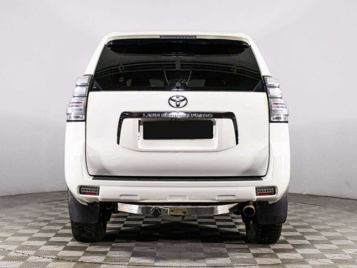 Купить Toyota Land Cruiser Prado с пробегом. Фото: #5