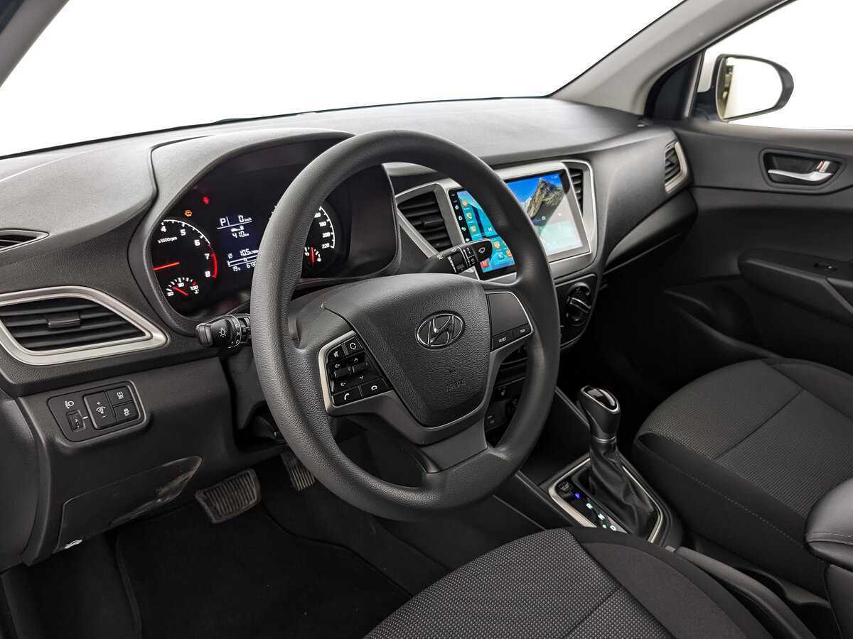 Купить Hyundai Solaris с пробегом. Фото: #10