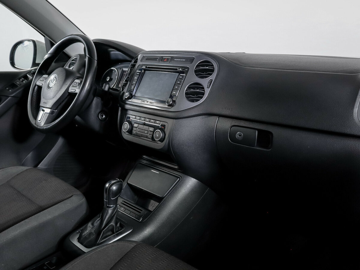 Купить Volkswagen Tiguan с пробегом. Фото: #6