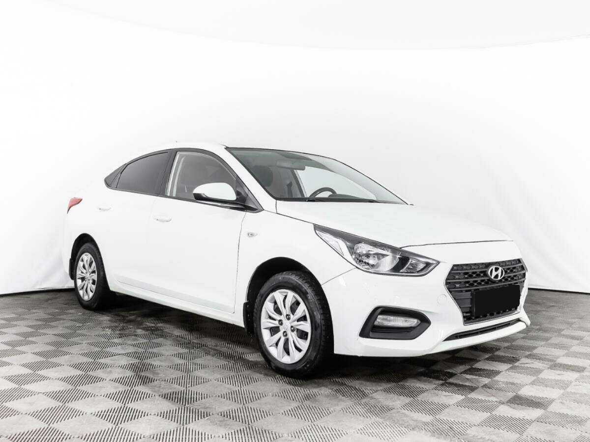 Купить Hyundai Solaris с пробегом. Фото: #2