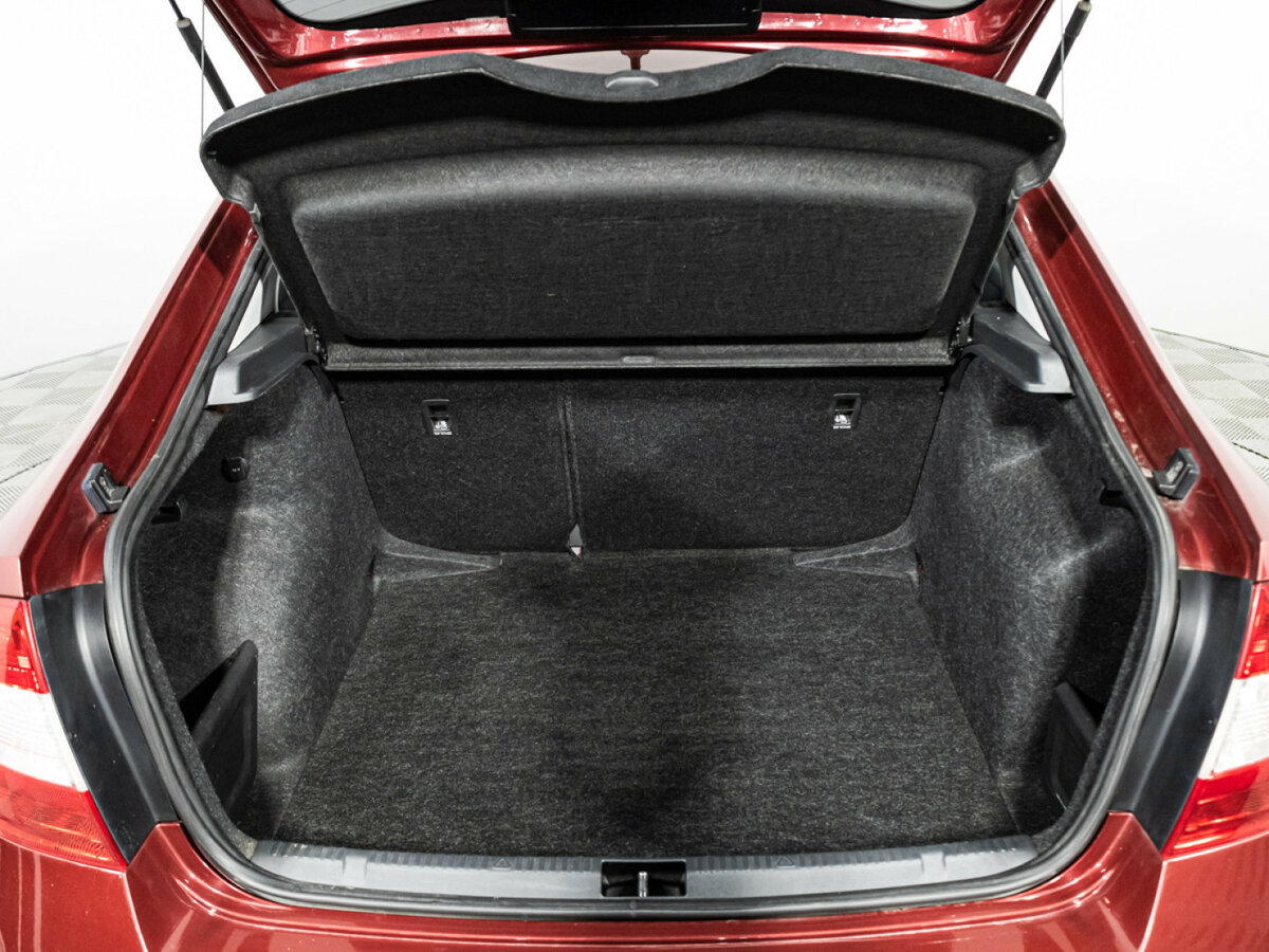 Купить Skoda Rapid с пробегом. Фото: #13