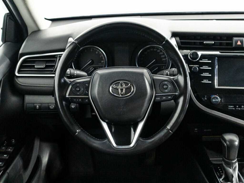 Купить Toyota Camry с пробегом. Фото: #16