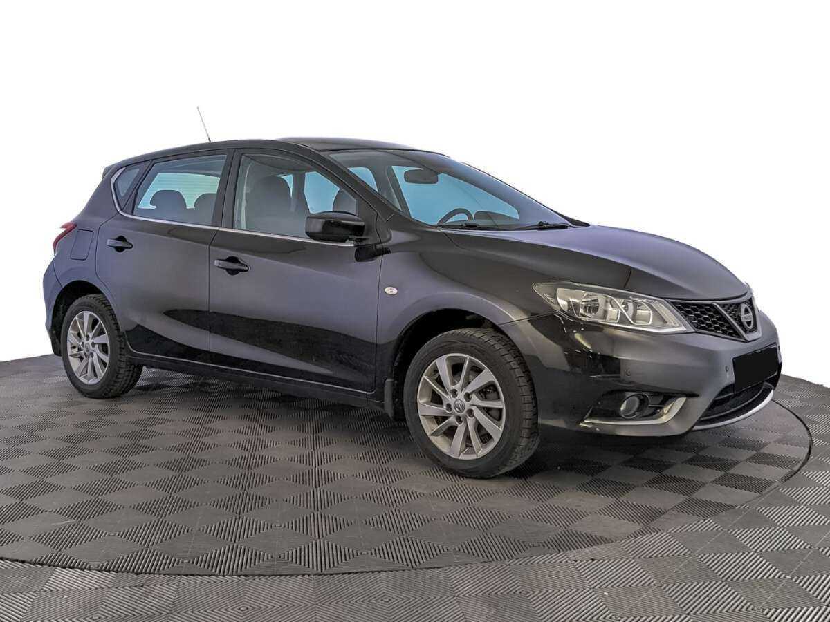 Купить Nissan Tiida с пробегом. Фото: #2