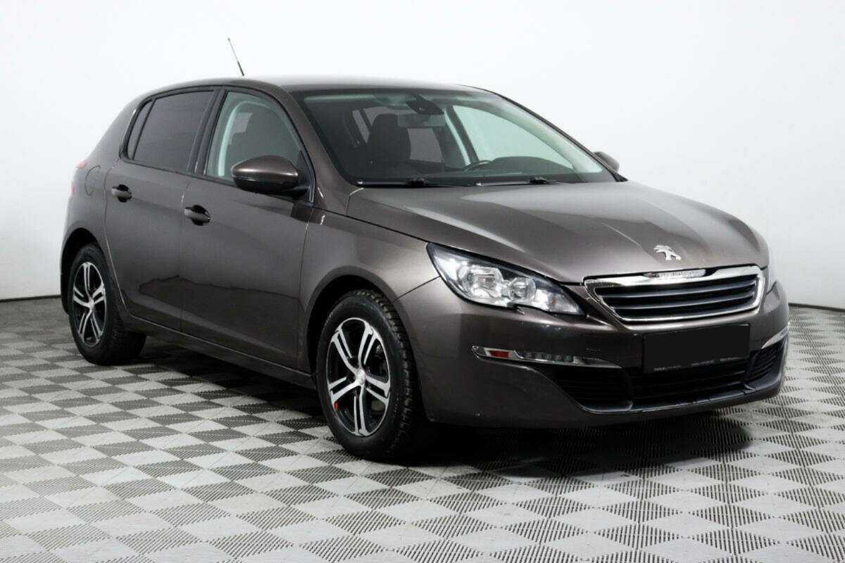 Купить Peugeot 308 с пробегом. Фото: #2