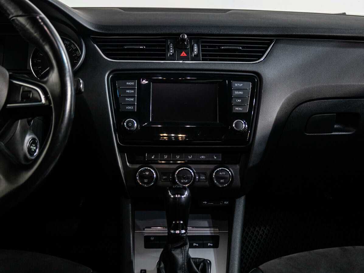 Купить Skoda Octavia с пробегом. Фото: #12