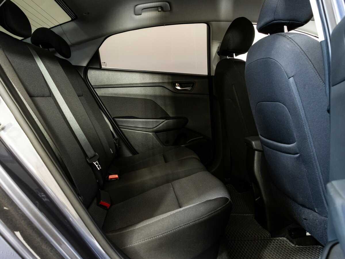 Купить Hyundai Solaris с пробегом. Фото: #12