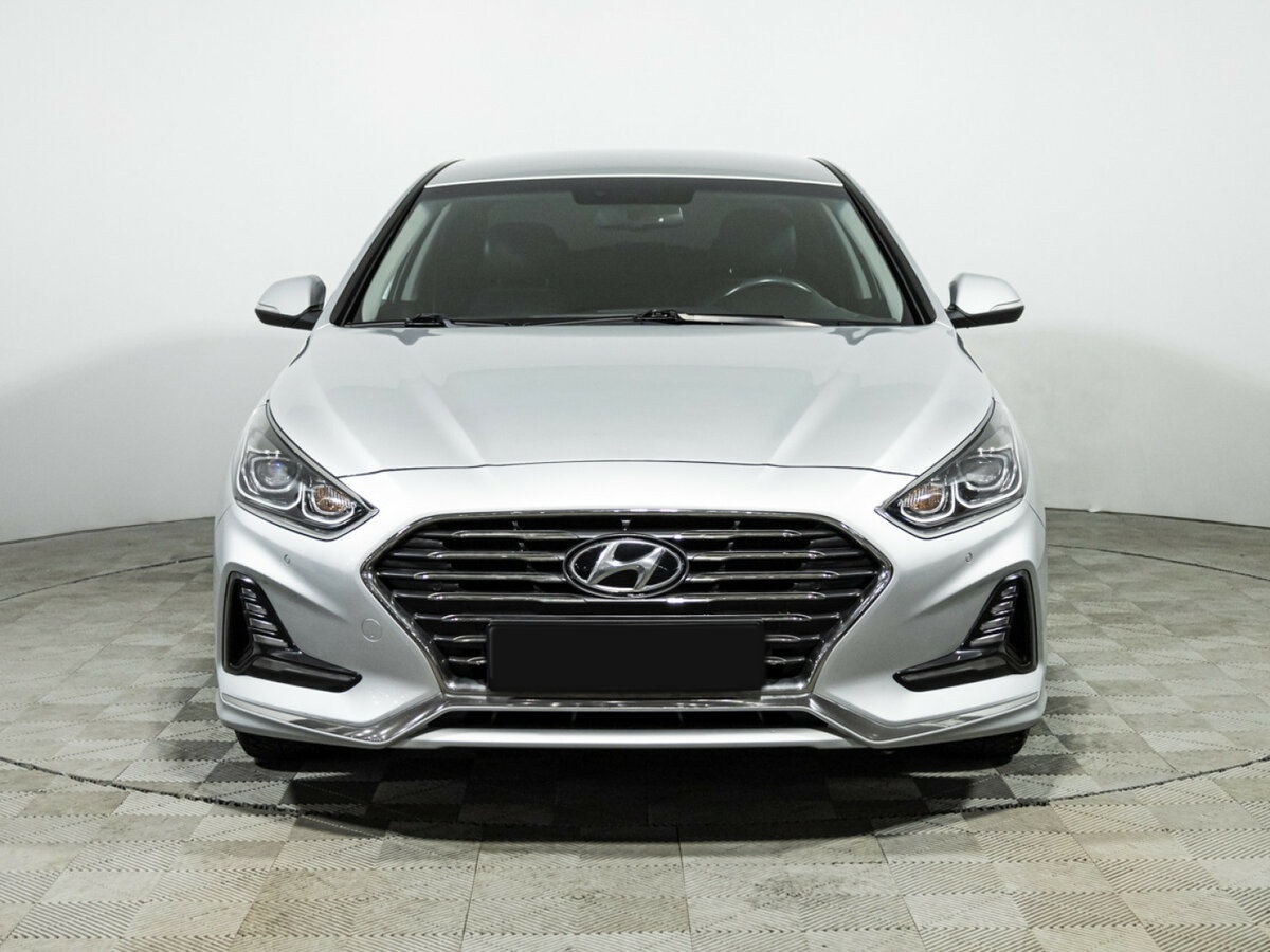 Купить Hyundai Sonata с пробегом. Фото: #1