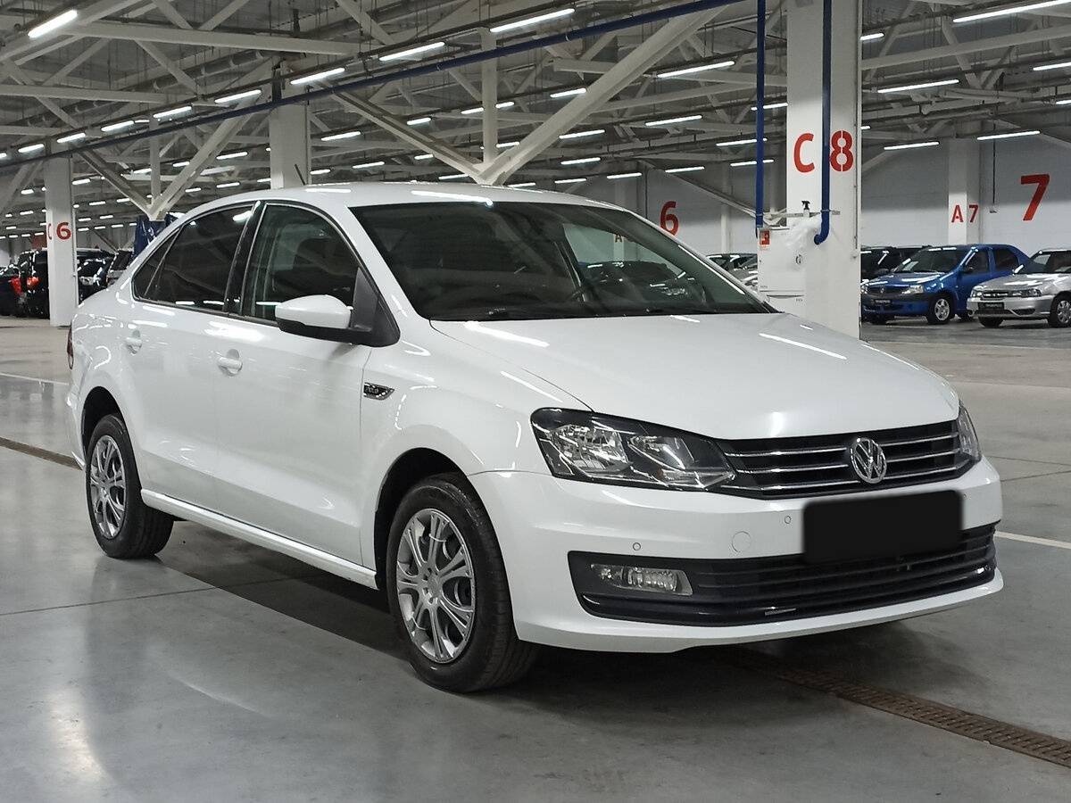 Купить Volkswagen Polo с пробегом. Фото: #2