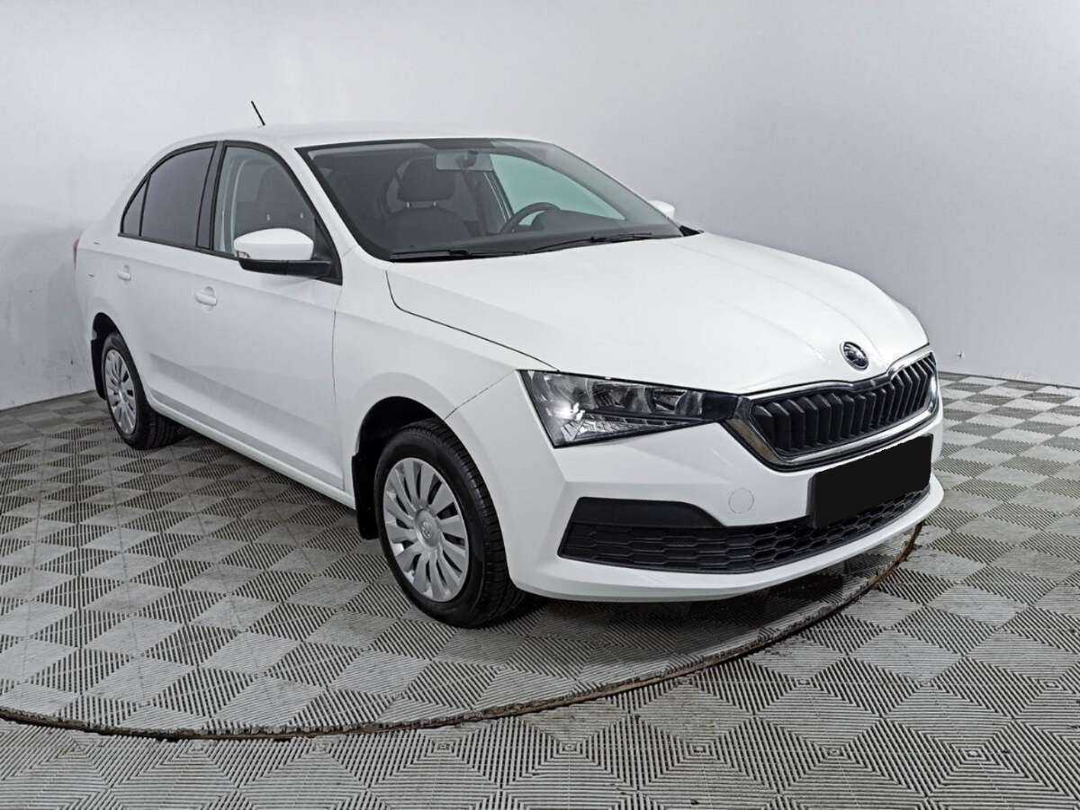 Купить Skoda Rapid с пробегом. Фото: #2