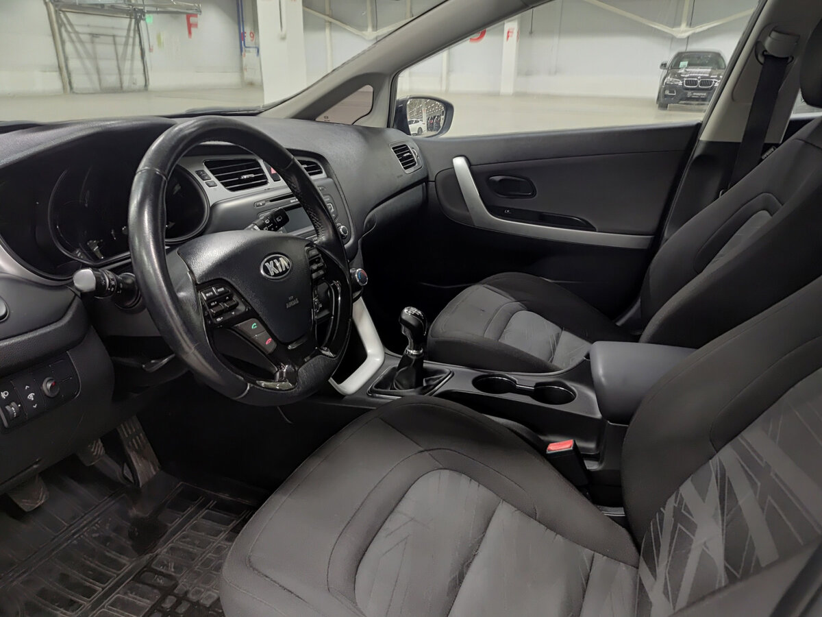Купить Kia Ceed с пробегом. Фото: #14