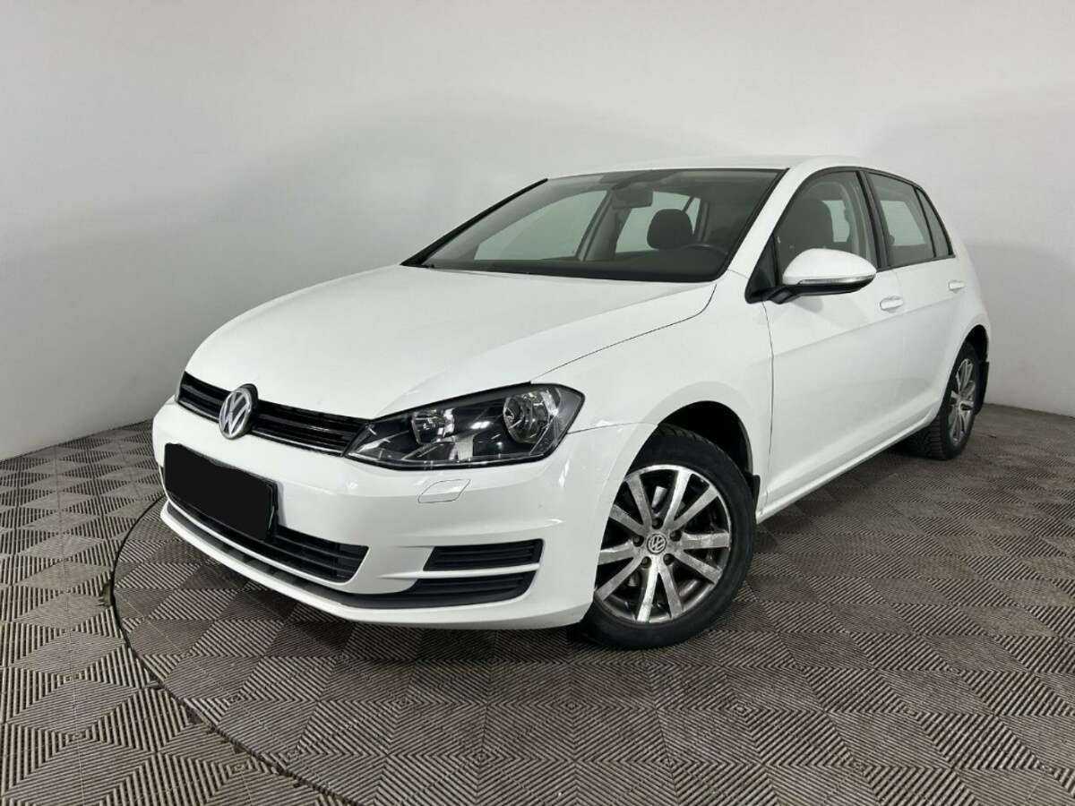 Купить Volkswagen Golf с пробегом. Посмотреть фото