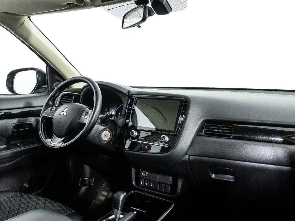 Купить Mitsubishi Outlander с пробегом. Фото: #6