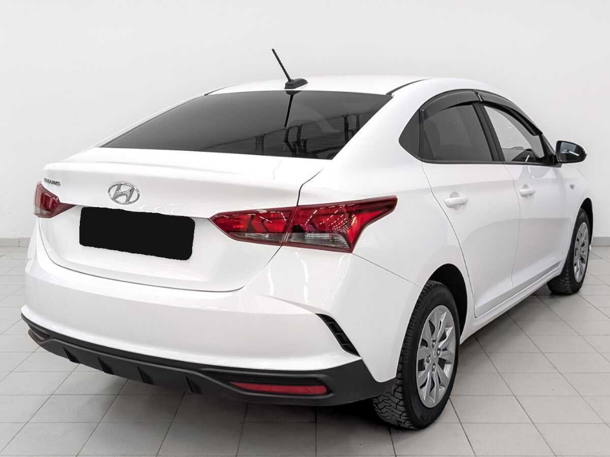 Купить Hyundai Solaris с пробегом. Фото: #4